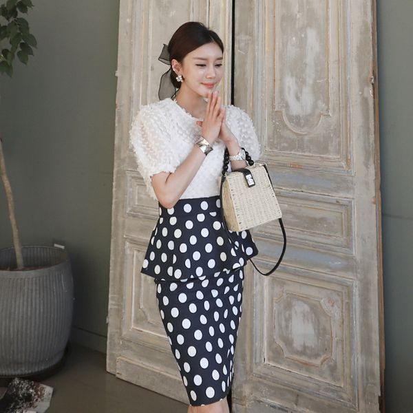 office lady summer suits white shirt pencil skirt set for woman elegant female 2pcs party suit slim female work set for woman
office lady summer suits white shirt pencil skirt set for woman elegant female 2pcs party suit slim female work set for woman