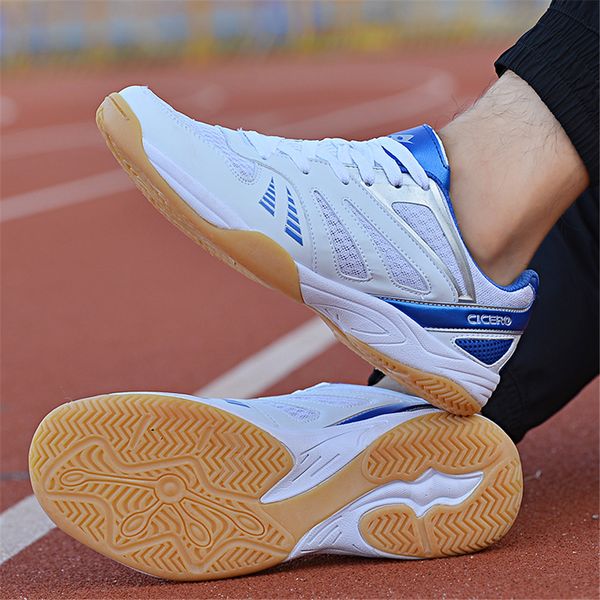Men Women Professional Volleyball Shoes Breathable Lightweight Non-slip Sole Sneakers Wear-Resistant Volleyball Trainers
Men Women Professional Volleyball Shoes Breathable Lightweight Non-slip Sole Sneakers Wear-Resistant Volleyball Trainers