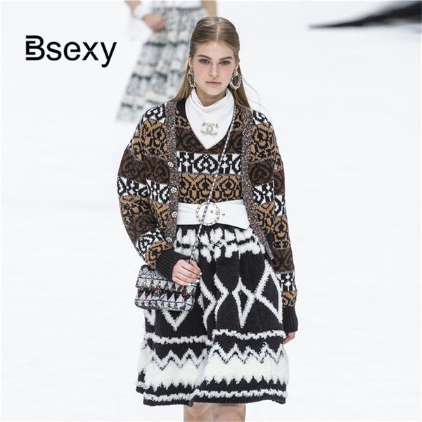luxury runway cardigan 2019 autumn winter v neck pattern women cardigan knitted sweater coat knitwear knitwear, White
luxury runway cardigan 2019 autumn winter v neck pattern women cardigan knitted sweater coat knitwear knitwear, White