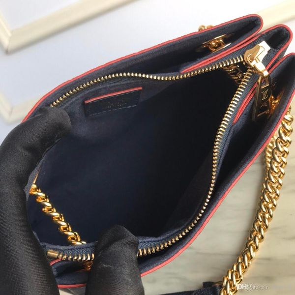 desiger luxuy handbag loius vutton women handbag desiger crossbody bags monogram empreint leather mini tote bag with tonal monogram print, Black
desiger luxuy handbag loius vutton women handbag desiger crossbody bags monogram empreint leather mini tote bag with tonal monogram print, Black