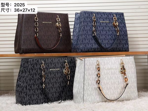 Fa hion women luxury de igner chain bag handbag lady pu leather hould tote bag pur e
Fa hion women luxury de igner chain bag handbag lady pu leather hould tote bag pur e
