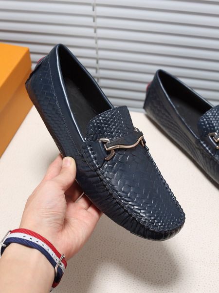 new fashion men doug lowcut loafers casual shoes gommino 100% genuine leather designer drive party wedding dress shoes size 38-45
new fashion men doug lowcut loafers casual shoes gommino 100% genuine leather designer drive party wedding dress shoes size 38-45