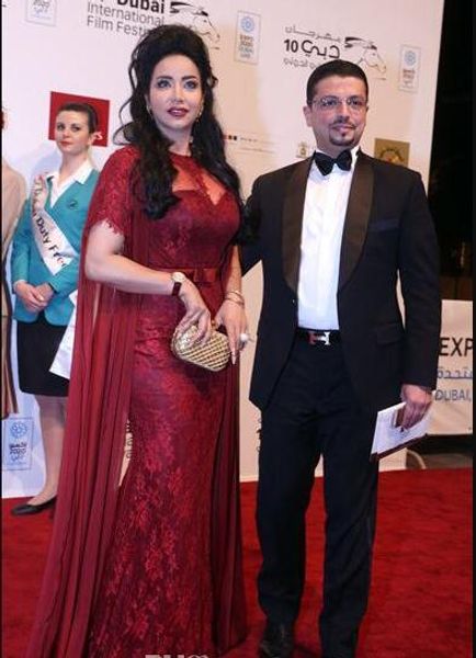 2018 sheer neck prom dresses crew lace wine red short sleeves ruched stain bow belt mermaid chiffon panel floor-length evening dresses, Black
2018 sheer neck prom dresses crew lace wine red short sleeves ruched stain bow belt mermaid chiffon panel floor-length evening dresses, Black