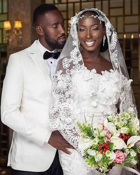 white groom tuxedos suits for man wedding blazer latest designs terno masculino 2piece man attire men outfit costume mariage homme, Black;gray
white groom tuxedos suits for man wedding blazer latest designs terno masculino 2piece man attire men outfit costume mariage homme, Black;gray