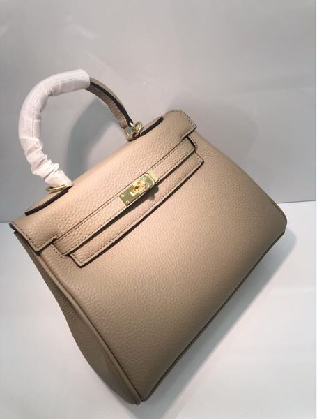 2020 wholesale new totes fashion shoulder bag women totes genuine leather fashion bags all colors ing
2020 wholesale new totes fashion shoulder bag women totes genuine leather fashion bags all colors ing