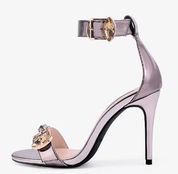 women's leather heels, metal clasp sandals, fine heels with water drill, size 34-39, gun color, Black
women's leather heels, metal clasp sandals, fine heels with water drill, size 34-39, gun color, Black