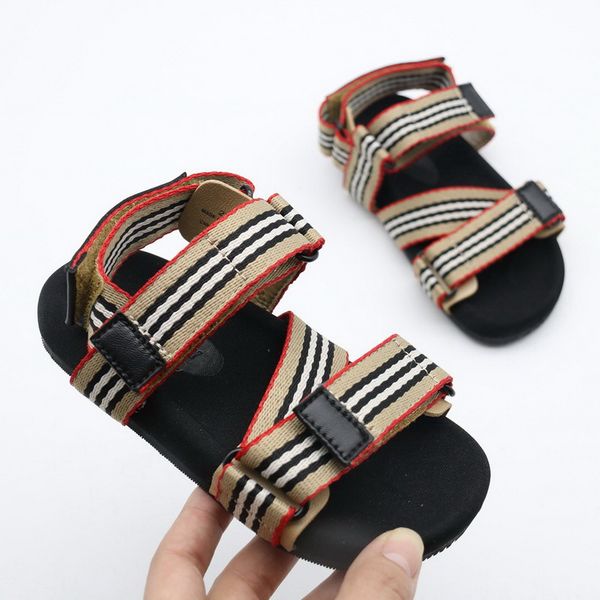 2019 Лето Дети Полосатые Плед Сандалии Дизайнер Высокого Качества Малыша Пляжная Обувь Мода Мягкая дышащая Удобная Горка Сандали