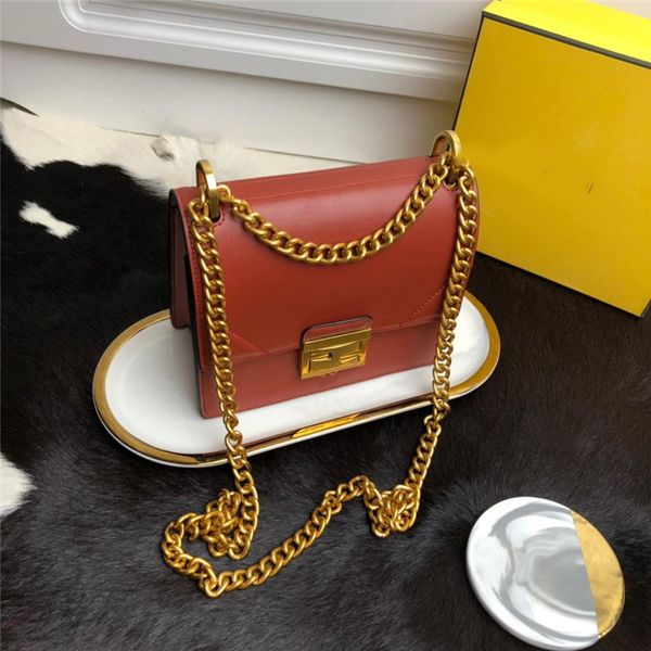 ff kanu сумка женщина дизайнер сумка из натуральной кожи crossbody мессенджера сумки кошельки бренд мода мешка
ff kanu сумка женщина дизайнер сумка из натуральной кожи crossbody мессенджера сумки кошельки бренд мода мешка