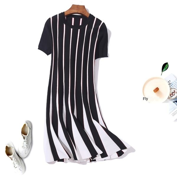 womens designer temperament elegant knit waist slimming autumn black and white striped a dress8kz6, Black;gray
womens designer temperament elegant knit waist slimming autumn black and white striped a dress8kz6, Black;gray