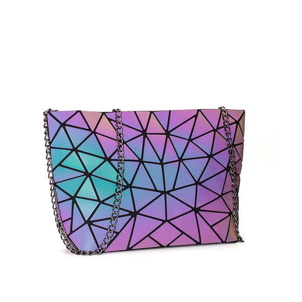 2020 fashion luminous geometric sling bag messenger bag women chain shoulder strap female handbags women bags
2020 fashion luminous geometric sling bag messenger bag women chain shoulder strap female handbags women bags