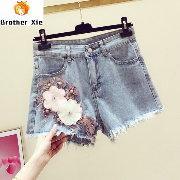 jean pants for women 2020 summer wear new beads embroidered stereo flower high waist denim shorts blue denim pants girls
jean pants for women 2020 summer wear new beads embroidered stereo flower high waist denim shorts blue denim pants girls