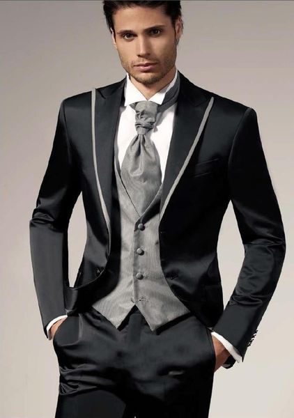 two buttons groomsmen peak lapel wedding groom tuxedos men suits wedding/prom/dinner man blazer(jacket+tie+vest+pants) 859, Black;gray
two buttons groomsmen peak lapel wedding groom tuxedos men suits wedding/prom/dinner man blazer(jacket+tie+vest+pants) 859, Black;gray