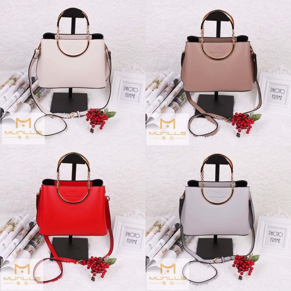 2020 shoulder hand shoulder hand female fashionable hand bag messenger bag, White
2020 shoulder hand shoulder hand female fashionable hand bag messenger bag, White