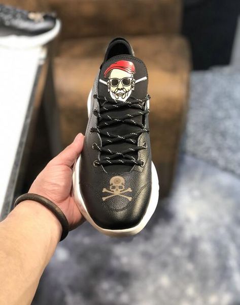 new male leisure flats sneaker luxury designer lace-up skull printed mens runner shoes hombre 38-44, Black
new male leisure flats sneaker luxury designer lace-up skull printed mens runner shoes hombre 38-44, Black