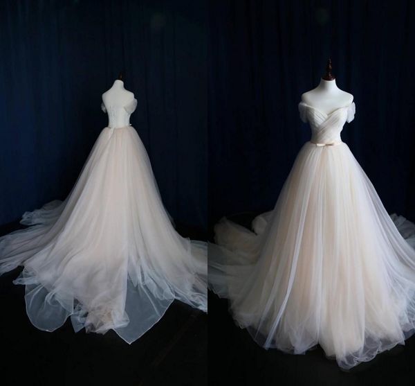 Off the Shoulder A Line Wedding Dress Ruched Tulle High Quality Country Corset Lace up Back Wedding Dress Bridal Gowns Sash Plus Size
Off the Shoulder A Line Wedding Dress Ruched Tulle High Quality Country Corset Lace up Back Wedding Dress Bridal Gowns Sash Plus Size