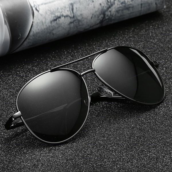 new sunglasses men metal sunglasses boomer polarizer driving eyes classic shing driver mirror, White;black
new sunglasses men metal sunglasses boomer polarizer driving eyes classic shing driver mirror, White;black