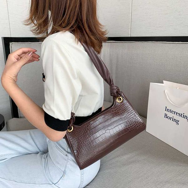 crocodile pattern pu leather shoulder bags fashion crossbody bags for women 2020 luxury handbags ladies hand designer trend
crocodile pattern pu leather shoulder bags fashion crossbody bags for women 2020 luxury handbags ladies hand designer trend