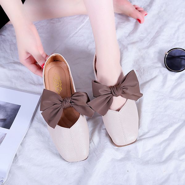 2020 spring new fashion luxury women soft flat butterfly knot ballet flats large size low heels designer shoes u19-22, Black
2020 spring new fashion luxury women soft flat butterfly knot ballet flats large size low heels designer shoes u19-22, Black
