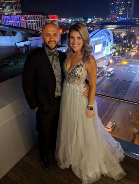 slit beading tulle backless v neck long evening dresses 2019 sleeveless voile marriage floor length evening dress, White;black
slit beading tulle backless v neck long evening dresses 2019 sleeveless voile marriage floor length evening dress, White;black