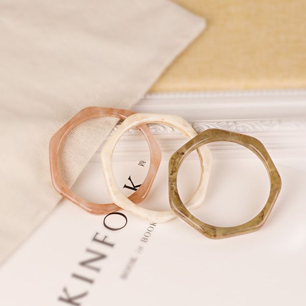 2019 new fashion acrylic beacelets bangle for women irregular bracelet with multiple corners retro simple joker bangle jewelry, Black
2019 new fashion acrylic beacelets bangle for women irregular bracelet with multiple corners retro simple joker bangle jewelry, Black