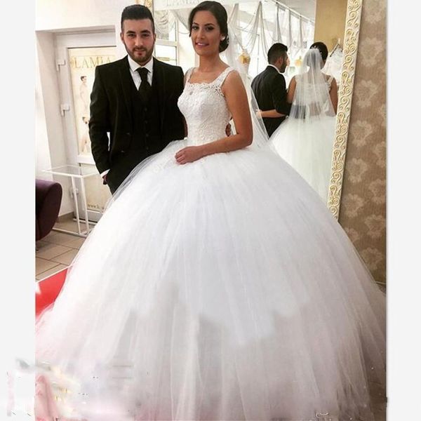 Ball Ball Wedding Dresses square Lace And Tulle Sleeveless Puffy Wedding Gowns Back Lace Up Bridal Dress Vestidos
Ball Ball Wedding Dresses square Lace And Tulle Sleeveless Puffy Wedding Gowns Back Lace Up Bridal Dress Vestidos