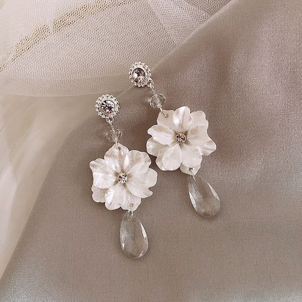 dominated the new 2019 vintage flower small pure and fresh and fashion personality crystal long women drop earrings, Silver
dominated the new 2019 vintage flower small pure and fresh and fashion personality crystal long women drop earrings, Silver