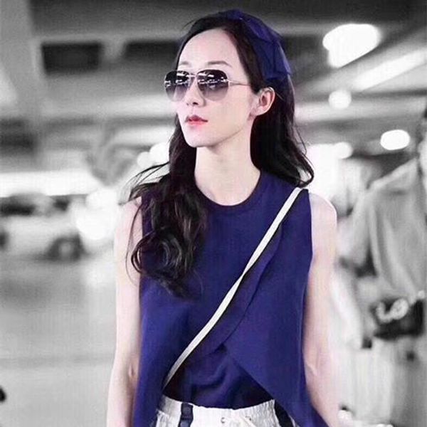 luxury sunglasses for men oval half frame popular uv protection men designer sunglasses oversized vintage retro style come with case, White;black
luxury sunglasses for men oval half frame popular uv protection men designer sunglasses oversized vintage retro style come with case, White;black