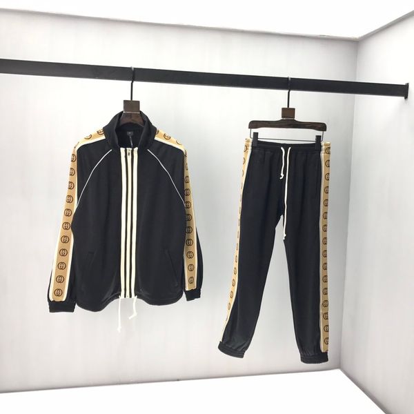 19fw mens tracksuits reflective stripes letters print zip neck clothes side webbing long sleeve men women pants zipper jogger black, Gray
19fw mens tracksuits reflective stripes letters print zip neck clothes side webbing long sleeve men women pants zipper jogger black, Gray
