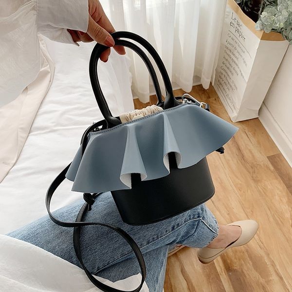 2020 new shoulder bag women's casual fashion korean version large capacity bucket bag ladies
2020 new shoulder bag women's casual fashion korean version large capacity bucket bag ladies