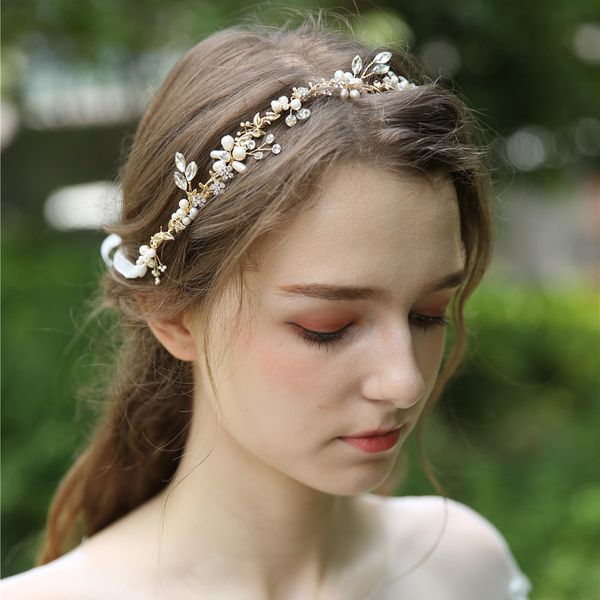 delicate freshwater pearls and crystal bridal headband simple design handmade wedding hair accessories, Golden;white
delicate freshwater pearls and crystal bridal headband simple design handmade wedding hair accessories, Golden;white