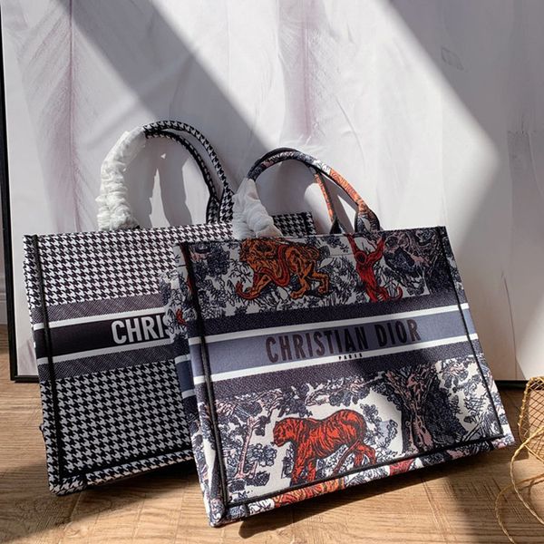 casual women embroidery shoulder bags big capacity female handbag for lady travel large tote letter printed crossbody bags
casual women embroidery shoulder bags big capacity female handbag for lady travel large tote letter printed crossbody bags