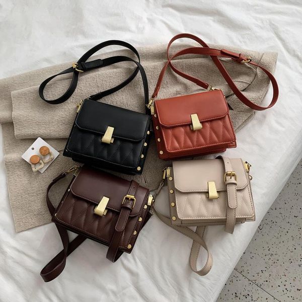 2020 new women's shoulder bag wild rhombus bag trend fashion small square shoulder large capacity messenger
2020 new women's shoulder bag wild rhombus bag trend fashion small square shoulder large capacity messenger