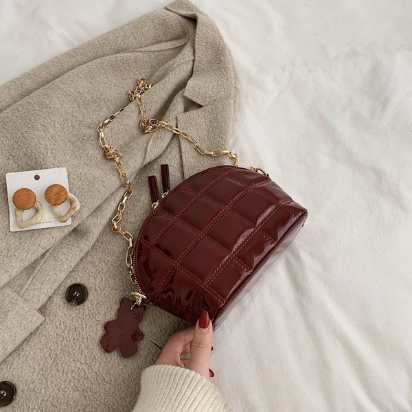 women handbag 2020 new autumn and winter designer fashion plaid chain crossbody messenger bag vintage shell bag
women handbag 2020 new autumn and winter designer fashion plaid chain crossbody messenger bag vintage shell bag