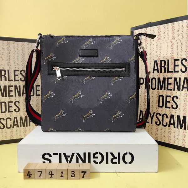 designer handbags shoulder bag new men messenger fashion bags leather men bag cross body business bag for man with tiger
designer handbags shoulder bag new men messenger fashion bags leather men bag cross body business bag for man with tiger