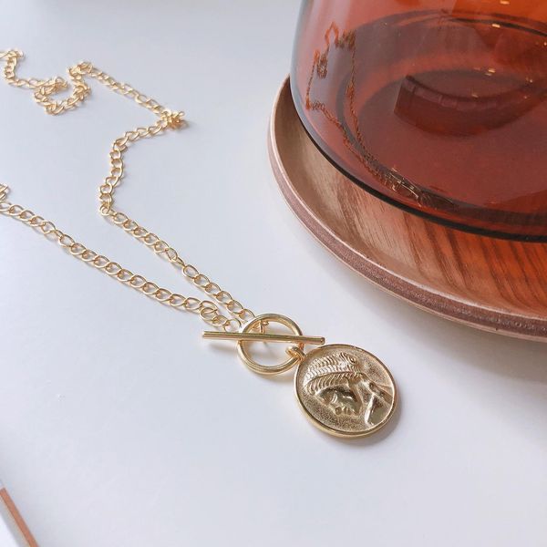 luxury fashion design 925 silver necklace long gold coin beauty head necklace for women as birthday gift or mother's day gift
luxury fashion design 925 silver necklace long gold coin beauty head necklace for women as birthday gift or mother's day gift
