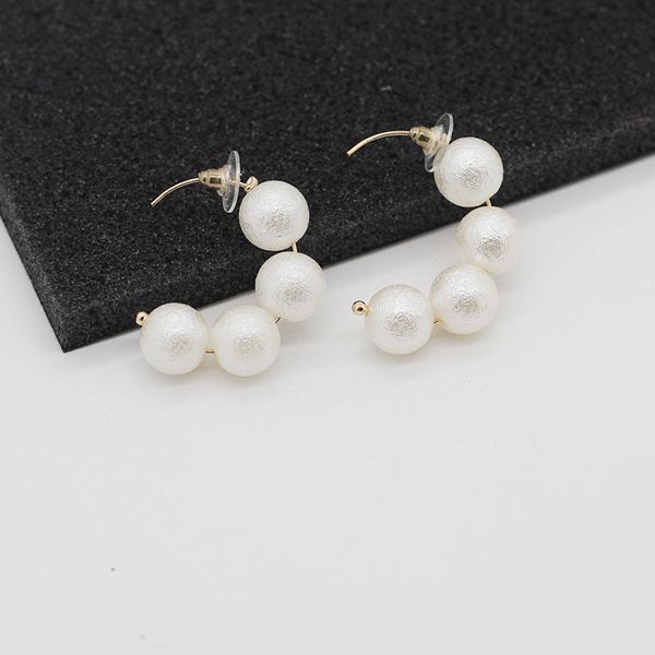 trendy pearl stud earrings imitation pearl stud earrings for women girls shape handmade chic jewelry wholesale, Golden;white
trendy pearl stud earrings imitation pearl stud earrings for women girls shape handmade chic jewelry wholesale, Golden;white