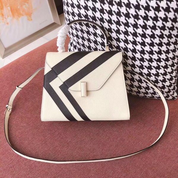 women's new handbags luxury designer ladies handbags fashion ladies style detachable leather shoulder strap ladies shoulder bag
women's new handbags luxury designer ladies handbags fashion ladies style detachable leather shoulder strap ladies shoulder bag