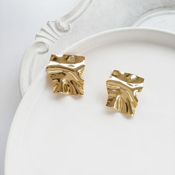 s925 silver needle geometric metal texture earrings creative irregular cold earrings european and american trends, Golden
s925 silver needle geometric metal texture earrings creative irregular cold earrings european and american trends, Golden