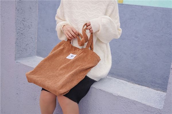 vrouwen corduroy canvas tote handtas vrouwelijke doek schoudertassen jonge dames toevallige boodschappentas meisjes herbruikbare
vrouwen corduroy canvas tote handtas vrouwelijke doek schoudertassen jonge dames toevallige boodschappentas meisjes herbruikbare