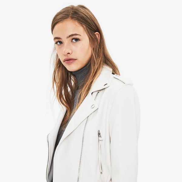haoduoyi simple casual jackets short fang pi pu metal zipper belt long sleeve jacket 2019 autumn, Black;brown
haoduoyi simple casual jackets short fang pi pu metal zipper belt long sleeve jacket 2019 autumn, Black;brown