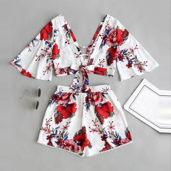 women two piece outfits womens designer tracksuits casual set botanical print summer v collar shorts beachwear 1, Gray
women two piece outfits womens designer tracksuits casual set botanical print summer v collar shorts beachwear 1, Gray