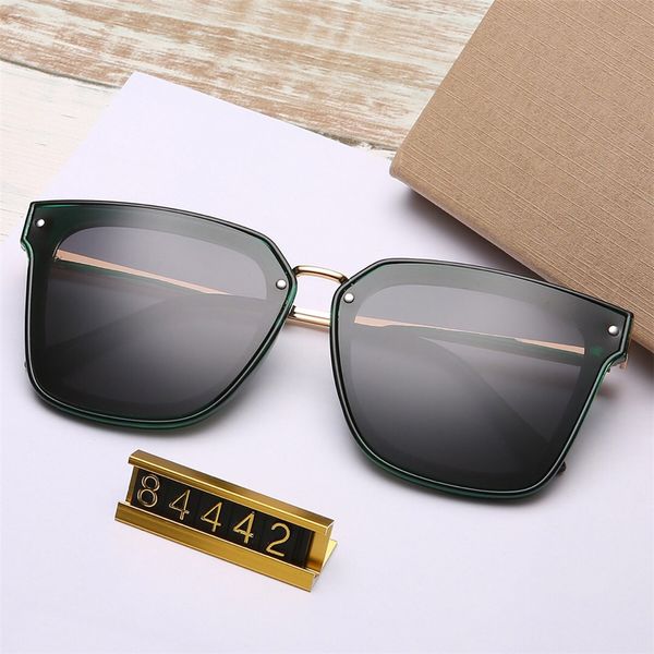 luxury-2019 new classic sunglasses designer retro full frame square glasses uv400 eyewear fashion gradient sunglasses with box, White;black
luxury-2019 new classic sunglasses designer retro full frame square glasses uv400 eyewear fashion gradient sunglasses with box, White;black