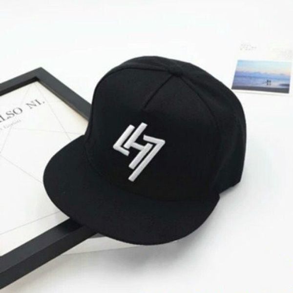 2020 male youth hip hop hat baseball cap female couple models cap sunscreen sunshade flat cap cotton ball, Blue;gray
2020 male youth hip hop hat baseball cap female couple models cap sunscreen sunshade flat cap cotton ball, Blue;gray