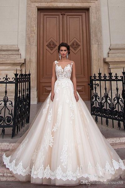 2019 элегантные кружевные свадебные платья sheer jewel декольте аппликация тюль часовня a-line без спинки свадебные платья с бисером створки, White
2019 элегантные кружевные свадебные платья sheer jewel декольте аппликация тюль часовня a-line без спинки свадебные платья с бисером створки, White