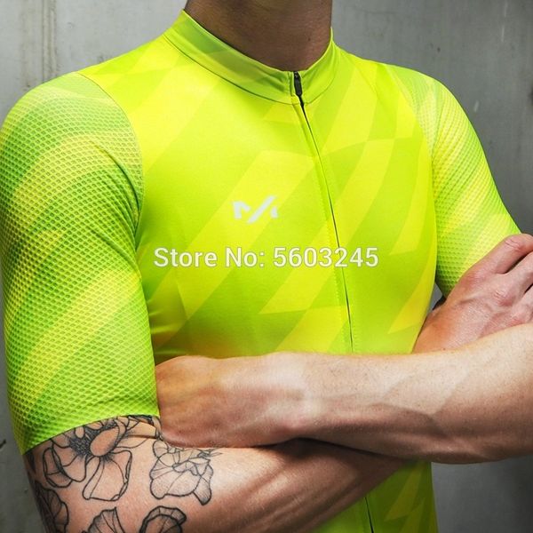 new london cycling team cycling jersey pro 2020 summer bicycle clothing air mesh sleeve short jersey black and green, Black;red
new london cycling team cycling jersey pro 2020 summer bicycle clothing air mesh sleeve short jersey black and green, Black;red
