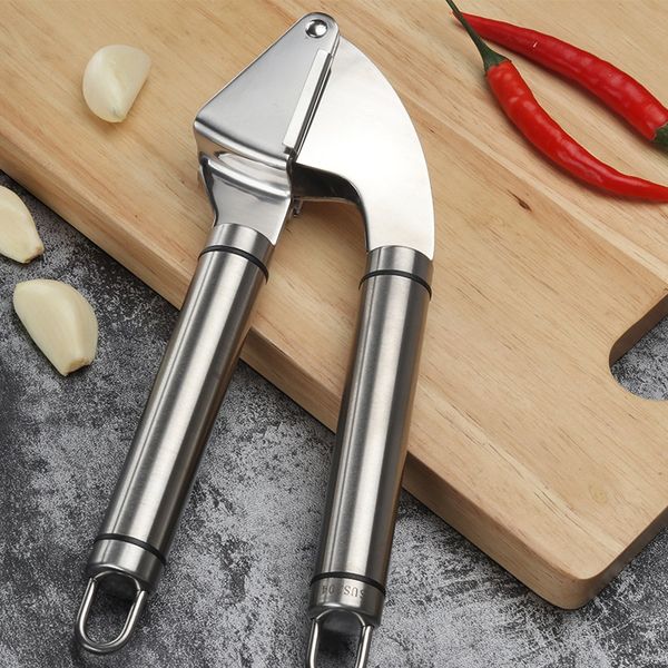 304 stainless steel garlic press crusher ginger tool kitchen hand movement mincer garlic fruit vegetable tools dhl fa2312
304 stainless steel garlic press crusher ginger tool kitchen hand movement mincer garlic fruit vegetable tools dhl fa2312