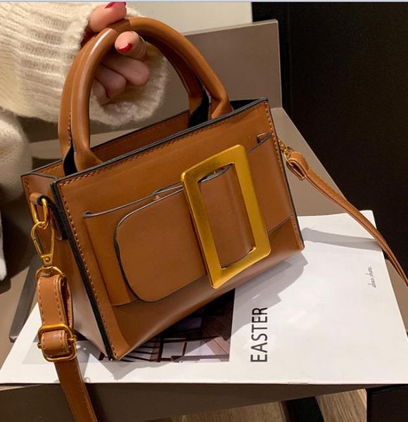 2019 новый небольшой квадратный мешок дикий простой портативный сумка Messenger duguang5012
2019 новый небольшой квадратный мешок дикий простой портативный сумка Messenger duguang5012