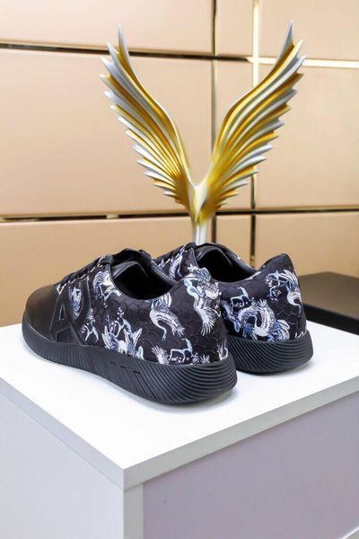 2018 luxury arena sneaker shoes runner red mesh balck leather kanye west race runners men's walking casual trainers party dress 130353, Black
2018 luxury arena sneaker shoes runner red mesh balck leather kanye west race runners men's walking casual trainers party dress 130353, Black