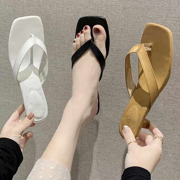 shoes woman 2020 square toe slippers casual slipers women thin heels med rubber flip flops new hawaiian flat pu rome, Black
shoes woman 2020 square toe slippers casual slipers women thin heels med rubber flip flops new hawaiian flat pu rome, Black