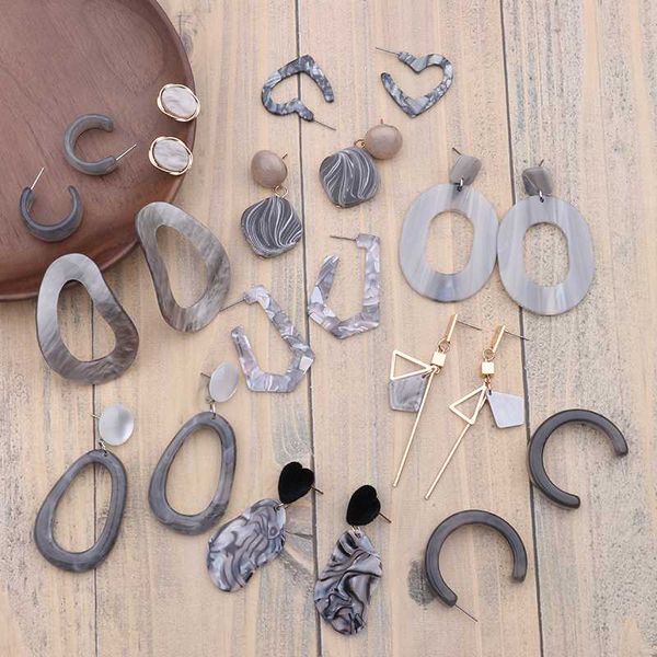 new fashion women euramerican vintage asymmetric acrylic resin hollow square stud earrings acetic round pendientes jewelry gift, Golden;silver
new fashion women euramerican vintage asymmetric acrylic resin hollow square stud earrings acetic round pendientes jewelry gift, Golden;silver